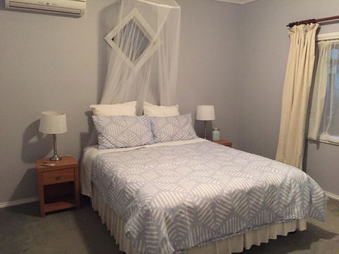 5301 B&B - Caravan Park Accommodation 1