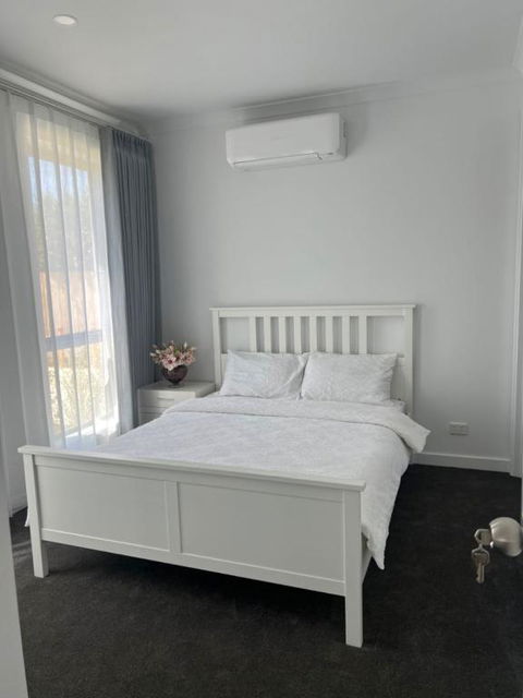 Elegant Private Rooms In Doncaster East - Byron Bay Accommodation 1