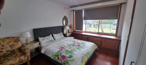 Entire 3 Bed Rooms Unit -Rosy House 1 - Holiday Melbourne 0