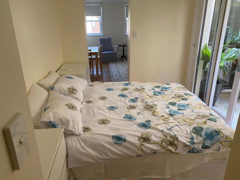 Garden Flat, NORTH SYDNEY - Carnarvon Accommodation 3