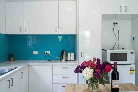 Garden-nestled Granny Flat Between Winery And Town - Holiday Sydney 0