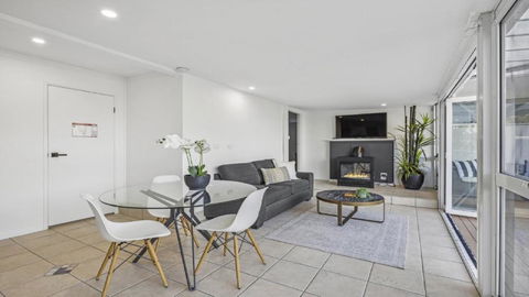 Garden Spa Villa - Holiday Sydney 0