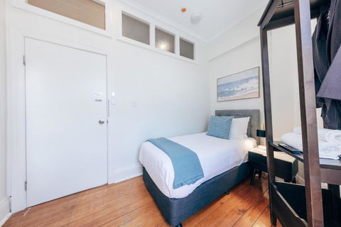 Gaslight Inn - Adults Only - Accommodation Australia 4