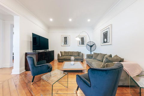 Gaslight Inn - Adults Only - Accommodation Australia 1