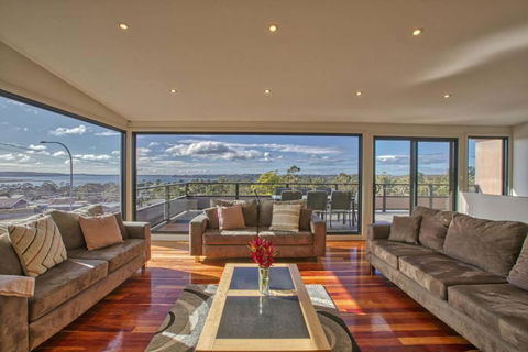 Georges Bay Luxury - Holiday Sydney 0