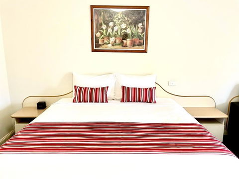 Golfview Motor Inn - Wagga Wagga Accommodation 0