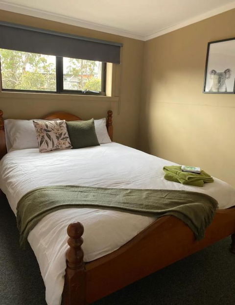 Great Lakes Wilderness Three Bedroom Home - Accommodation Australia 4