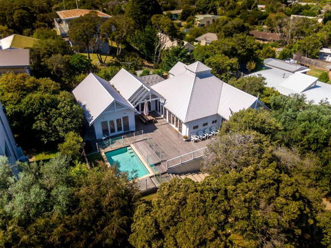 Idyllic Beach House Blairgowrie - 100m To Foreshore, 700m Walk To Village - Accommodation Australia 0