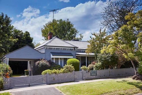 Inglenook Cottage Healesville - Holiday Sydney 0