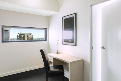 Apartments @ 128 Charlotte - Holiday Melbourne 3