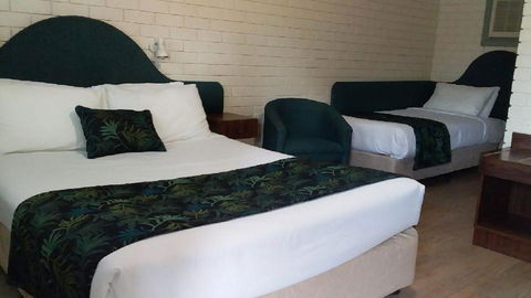 Macquarie Valley Motor Inn - Holiday Sydney 3