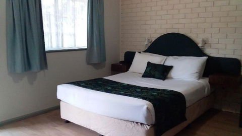 Macquarie Valley Motor Inn - Holiday Sydney 1