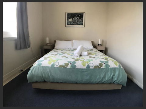 Malvern Backpackers - Accommodation Australia 0