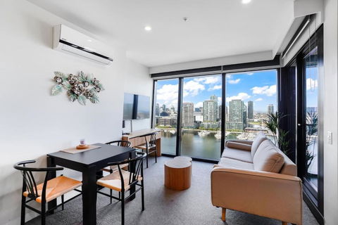 Marina Tower - 21st Floor Apt With Beautiful View - Tourism Listing 0