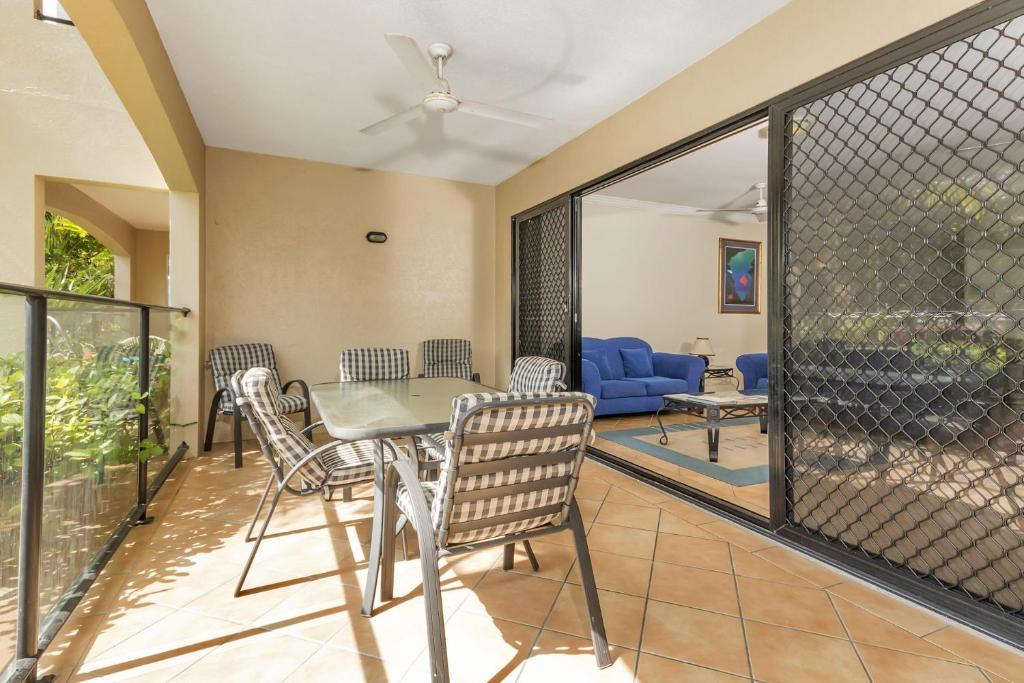 Mediterranean Beachfront Apartments - thumb 3