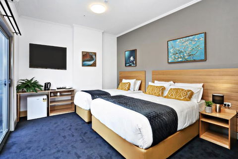 Meridian Hotel Hurstville - Holiday Melbourne 0