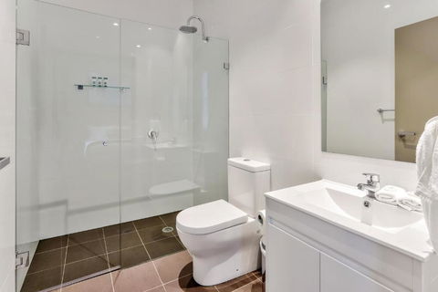 Meridian Hotel Hurstville - Holiday Melbourne 2