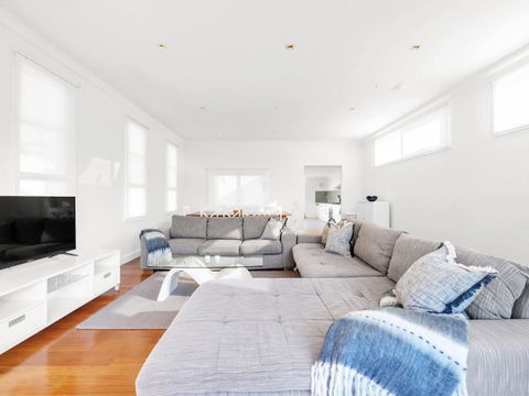 Neptune Hyams Beach - Accommodation Australia 3