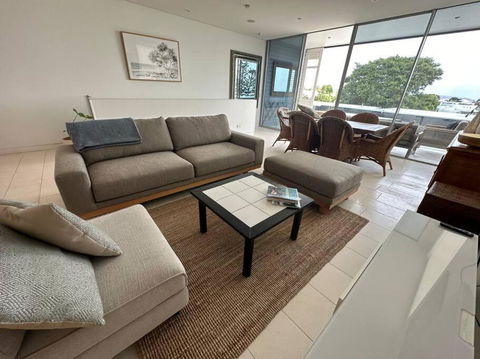 Noosa Apartment With Stunning Views Unlimited Wifi - Accommodation Australia 1