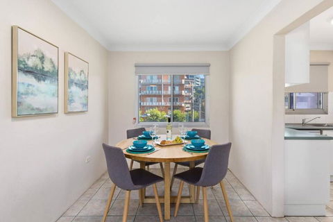 North Beach Escape - Balcony Sunrises And Ocean Walks - Accommodation Australia 2