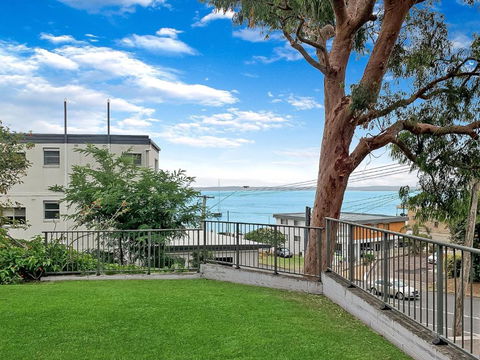 Northward Unit 1 1 2 Magnus St Nelson Bay - Accommodation Australia 3