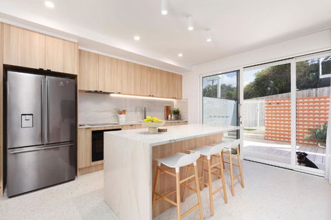 Olas Peregian - Accommodation Australia 0