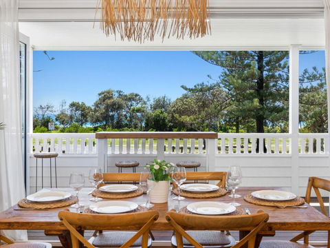 Oceanfront Beach House On Marine Parade - Accommodation Australia 0