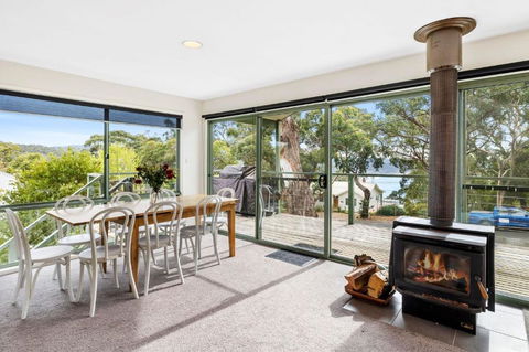 Oceanswell - Accommodation Australia 0