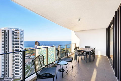 Ocean View 3-Bed With Gym, Pool, Sauna & Parking - Accommodation Australia 1