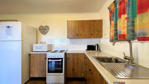 Ocean Views - Accommodation Australia 3