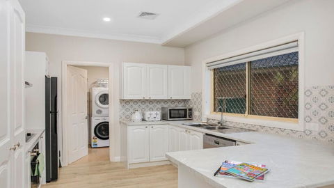 Ocean Waves Umina Bech - Accommodation Australia 3