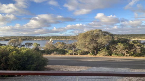 Off The Net - New Listing - Esplanade Property With Views Of The Channel - Tourism Brisbane 0