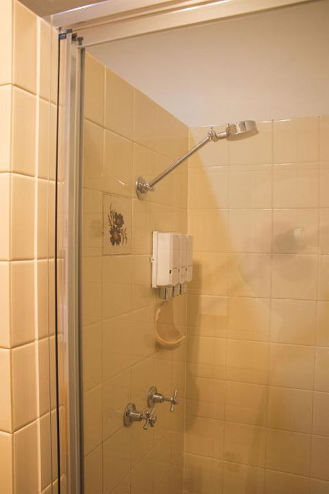 Olde Tudor Hotel - Accommodation Australia 3