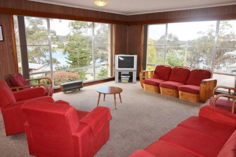 Osborne House - 4 Bedroom - Accommodation Australia 1