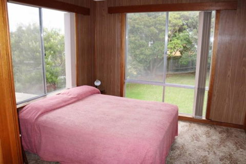 Osborne House - 4 Bedroom - Accommodation Australia 3