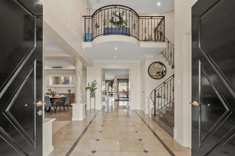 Perth 2-Story, Views, BBQ & More - Holiday Melbourne 1