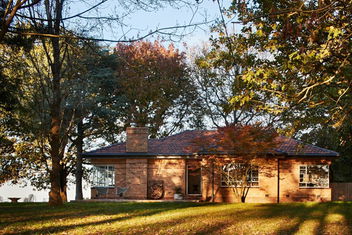 Polperro Farmhouse with Accommodation Broken Hill