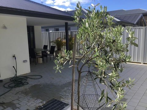 Azure@Ramada - Holiday Melbourne 1