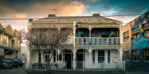 Back Of Chapel - Holiday Melbourne 0