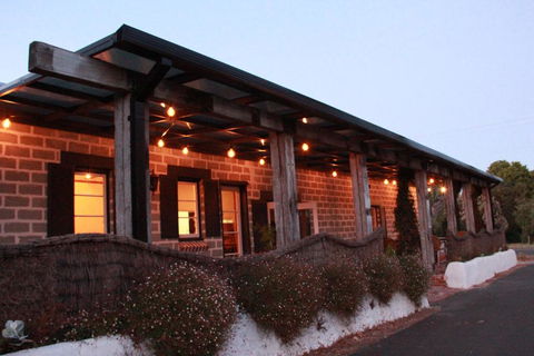 Bakehouse '38 Restaurant & Guesthouse - Holiday Melbourne 0