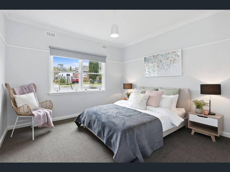 BALLARAT CLOSE 2 CBD + HOSPITAL+3BR HOME+NETFLIX + WiFi + Gift - thumb 2