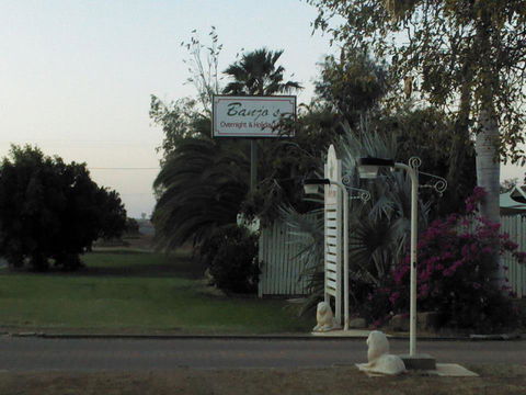 Banjos Overnight And Holiday Units - Accommodation Broken Hill 1