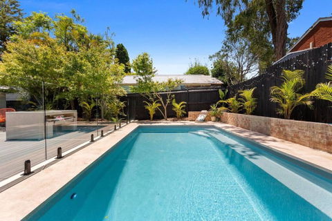 Resort Style 3BR Haven And New Swimming Pool - Cromer - Holiday Melbourne 0