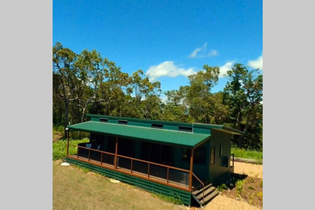 Ridge Cabin - Stunning Views - 5km From Neighbours - thumb 0