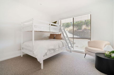Rye Beach House - Sunset Views - Holiday Sydney 3