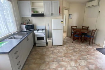 Sale Caravan Park with Victoria Tourism