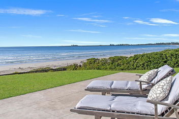 Saltwater Retreat with Victoria Tourism