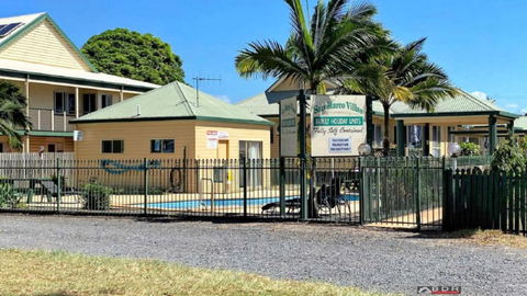 San Marco Villa Close To Beach - Whitsundays Tourism 3