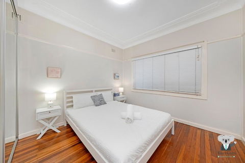 Sans Souci 4-Bedroom Family Home Close To Beach - Holiday Melbourne 0