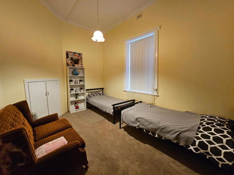 Spacious Holiday Home-Ramco - Holiday Melbourne 3